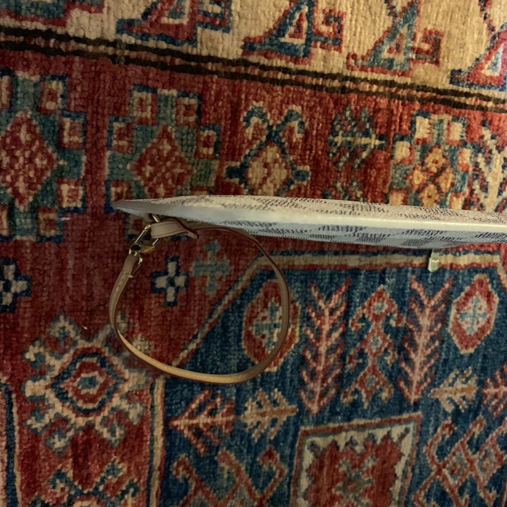 Auth Louis Vuitton pouch wristlet - Picture 4 of 8